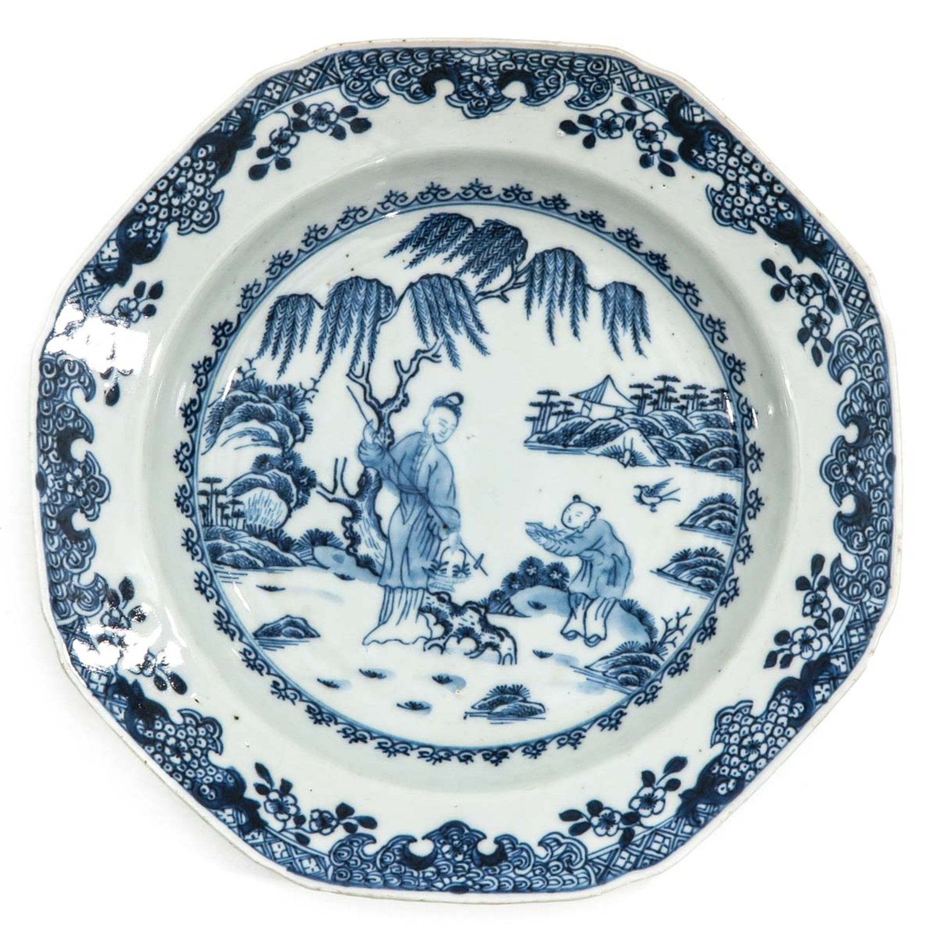 A Pair of Blue and White Plates - Image 5 of 9