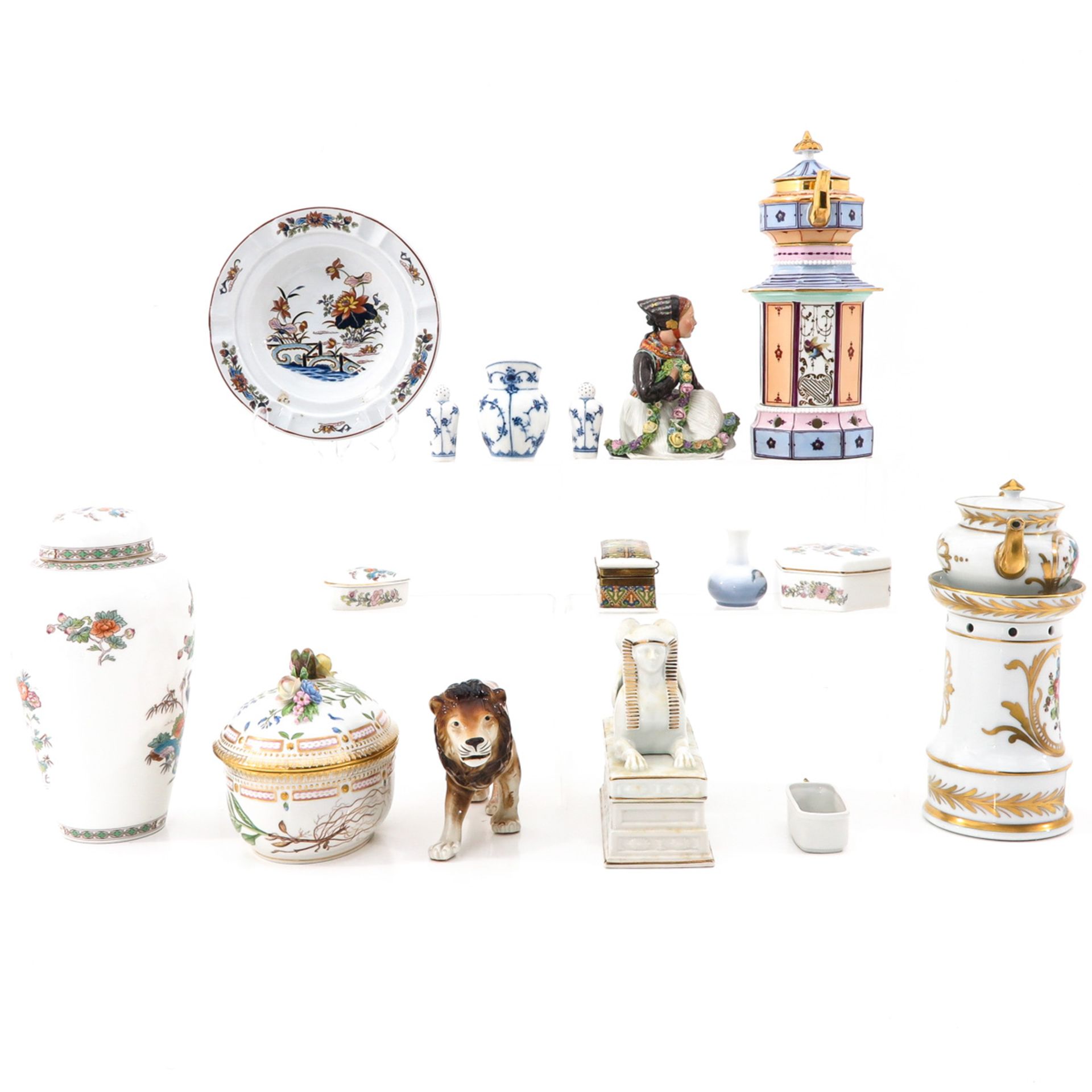 A Collection of European Porcelain - Bild 4 aus 10