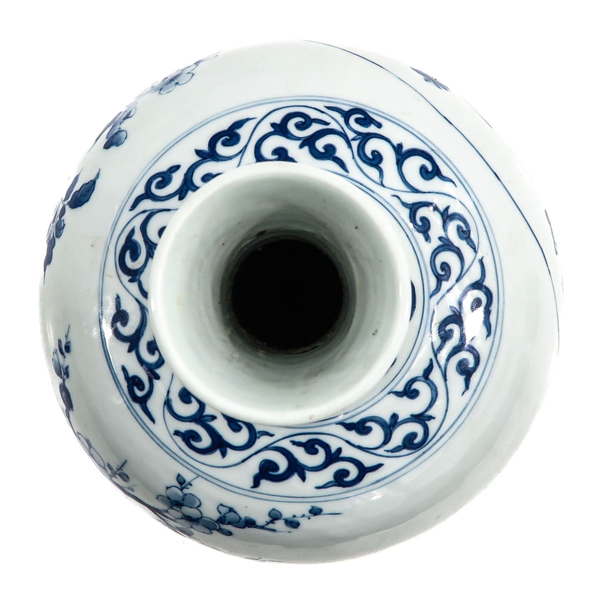 A Blue and White Gourd Vase - Image 5 of 9