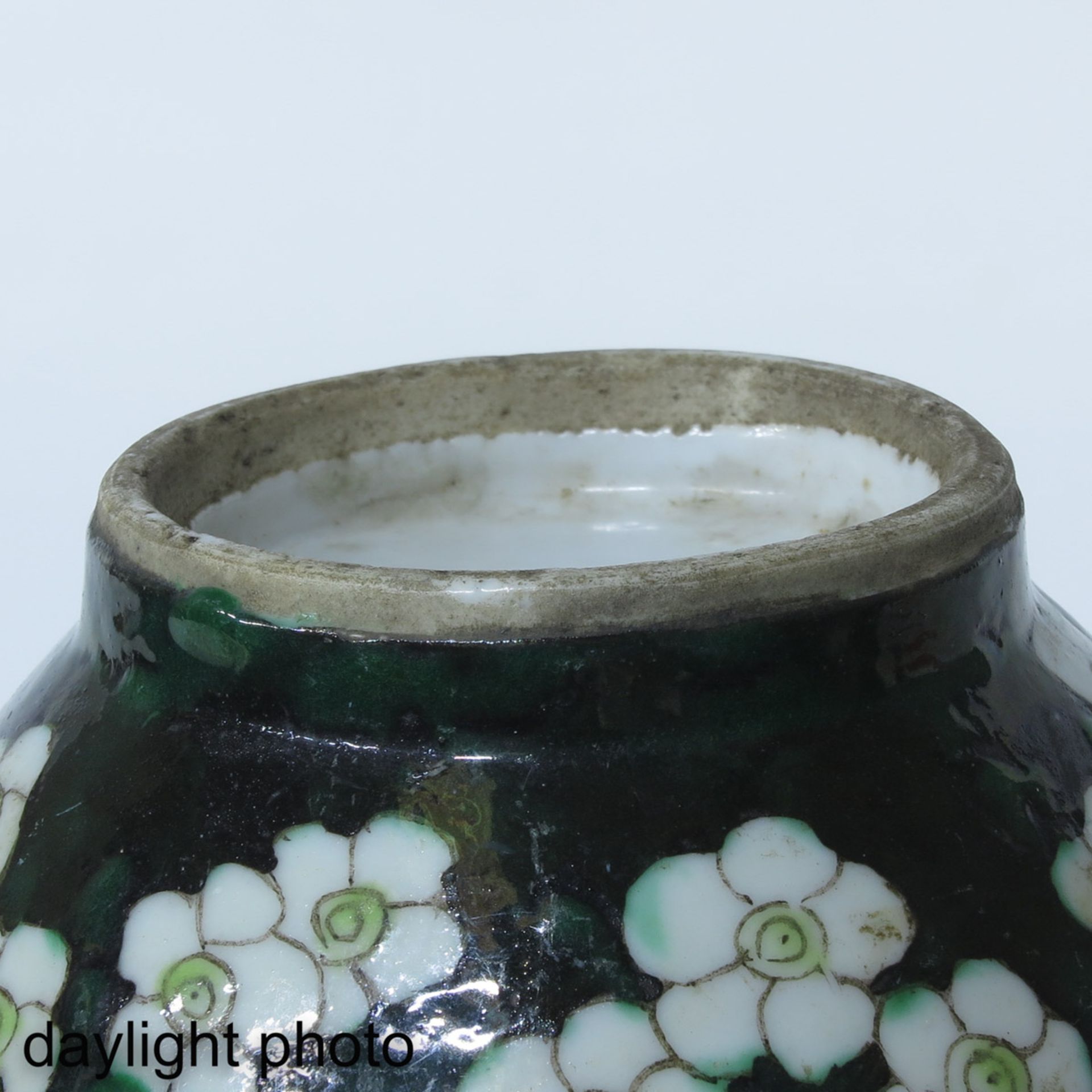 A Green Glaze Vase - Bild 8 aus 8