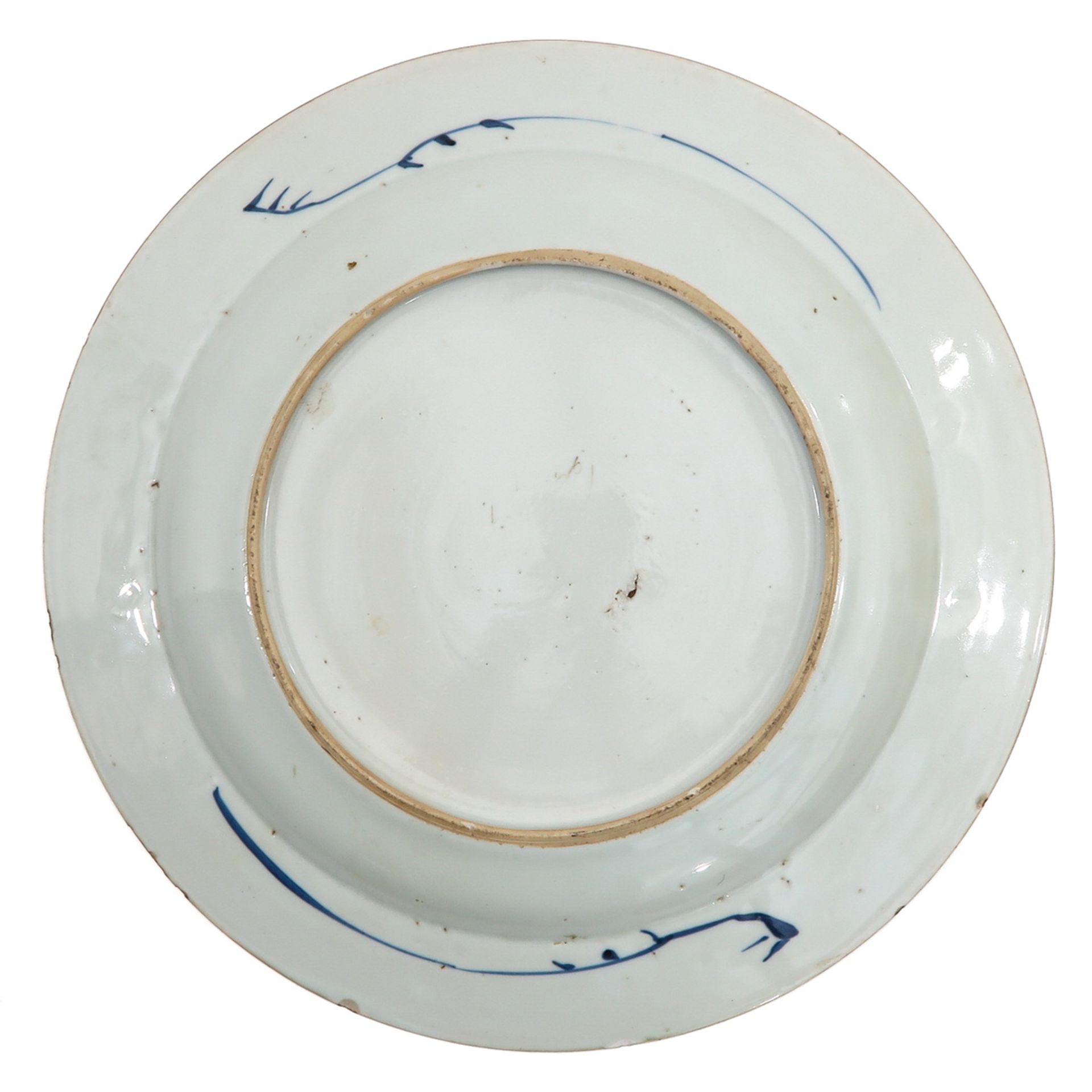 A Lot of 2 Blue and White Plates - Image 6 of 9