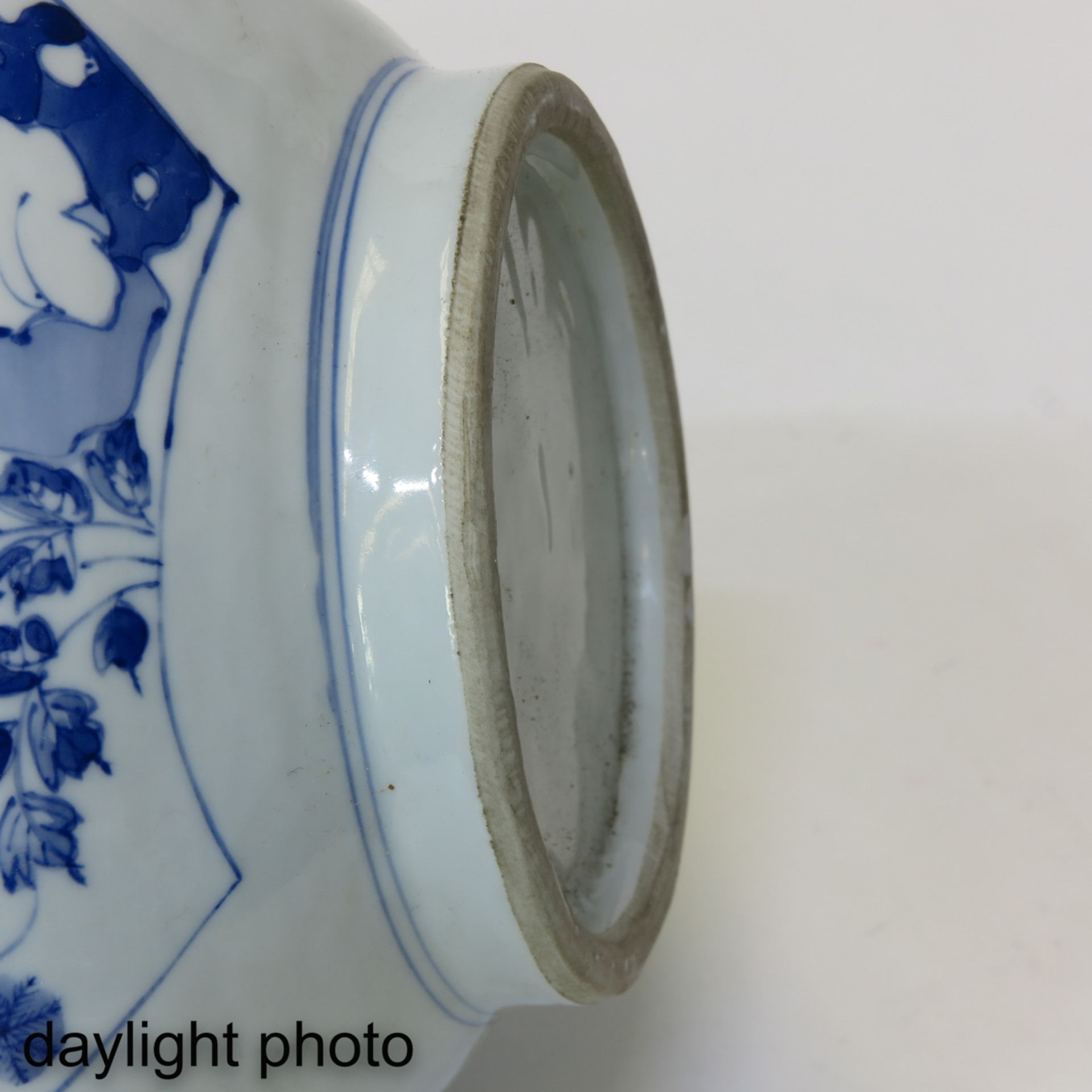 A Blue and White Gourd Vase - Image 8 of 9