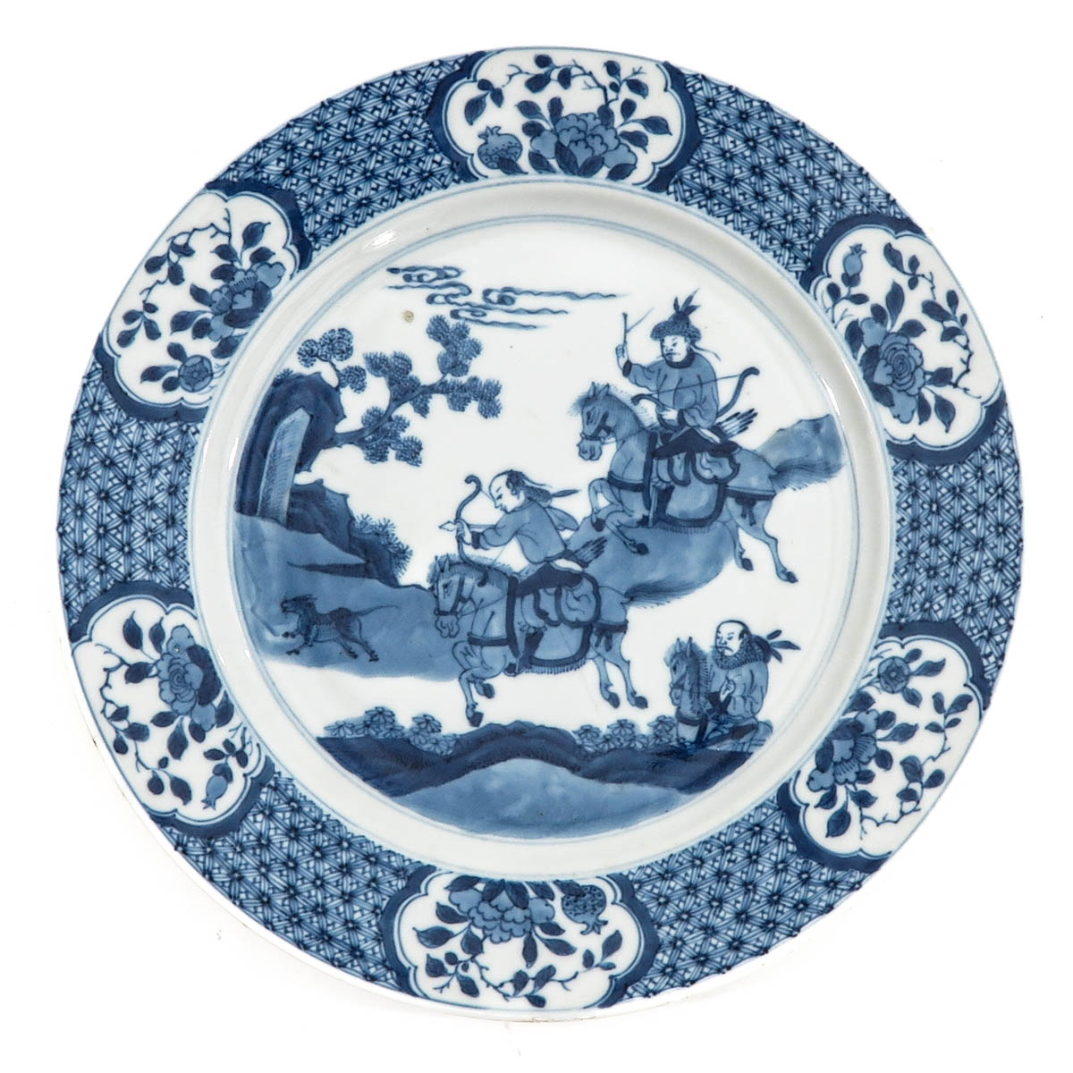 A Pair of Blue and White Plates - Image 3 of 10