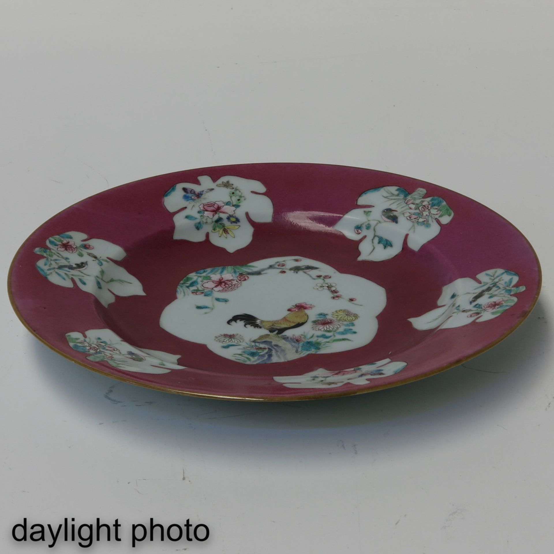 A Famille Rose Rooster Plate - Image 3 of 5