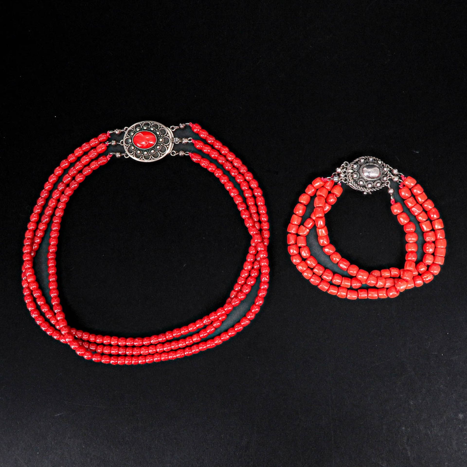 A Collection of Red Coral Jewelry - Image 2 of 7