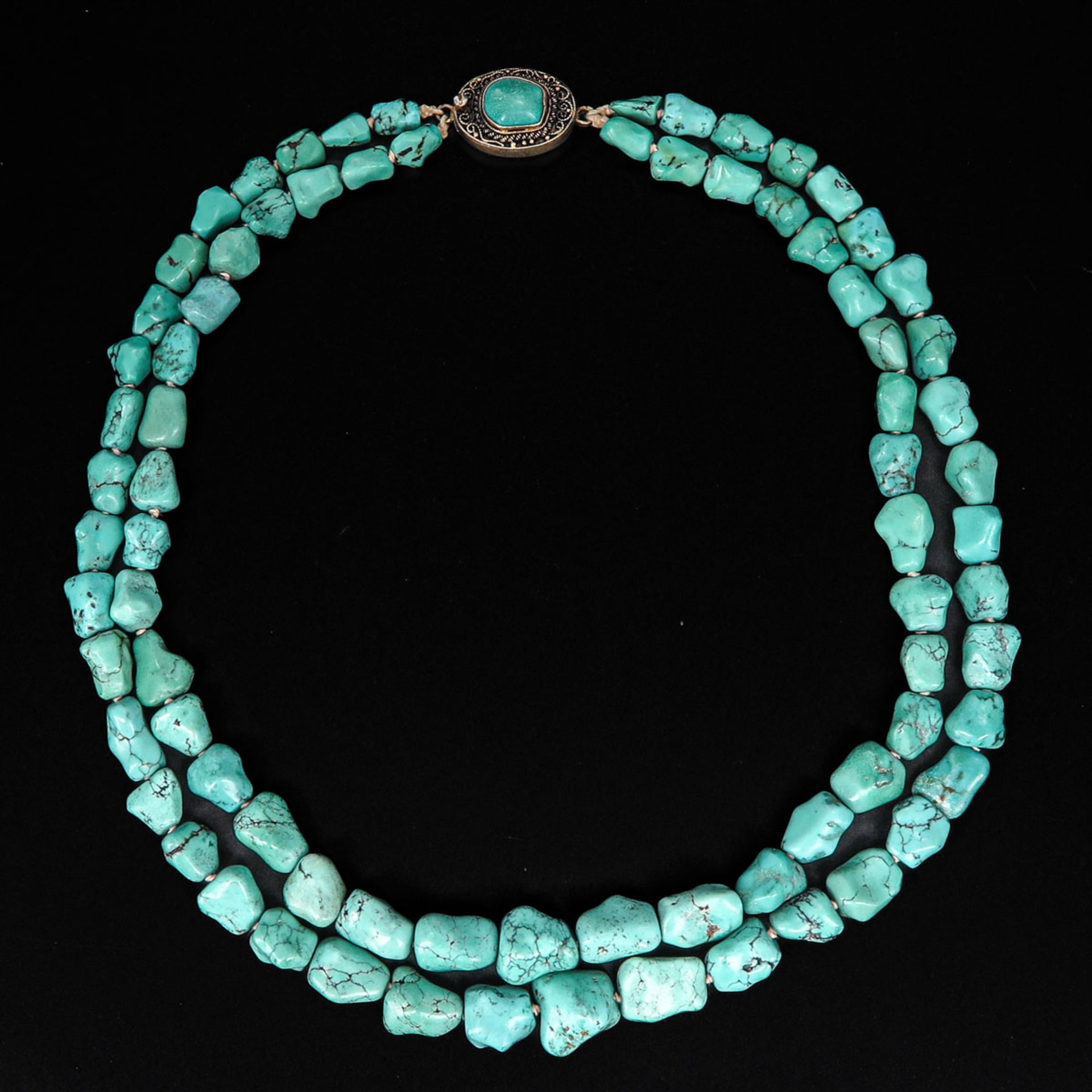 A Turquoise Necklace and Ring along with a Garnet Necklace and Ring - Bild 2 aus 7