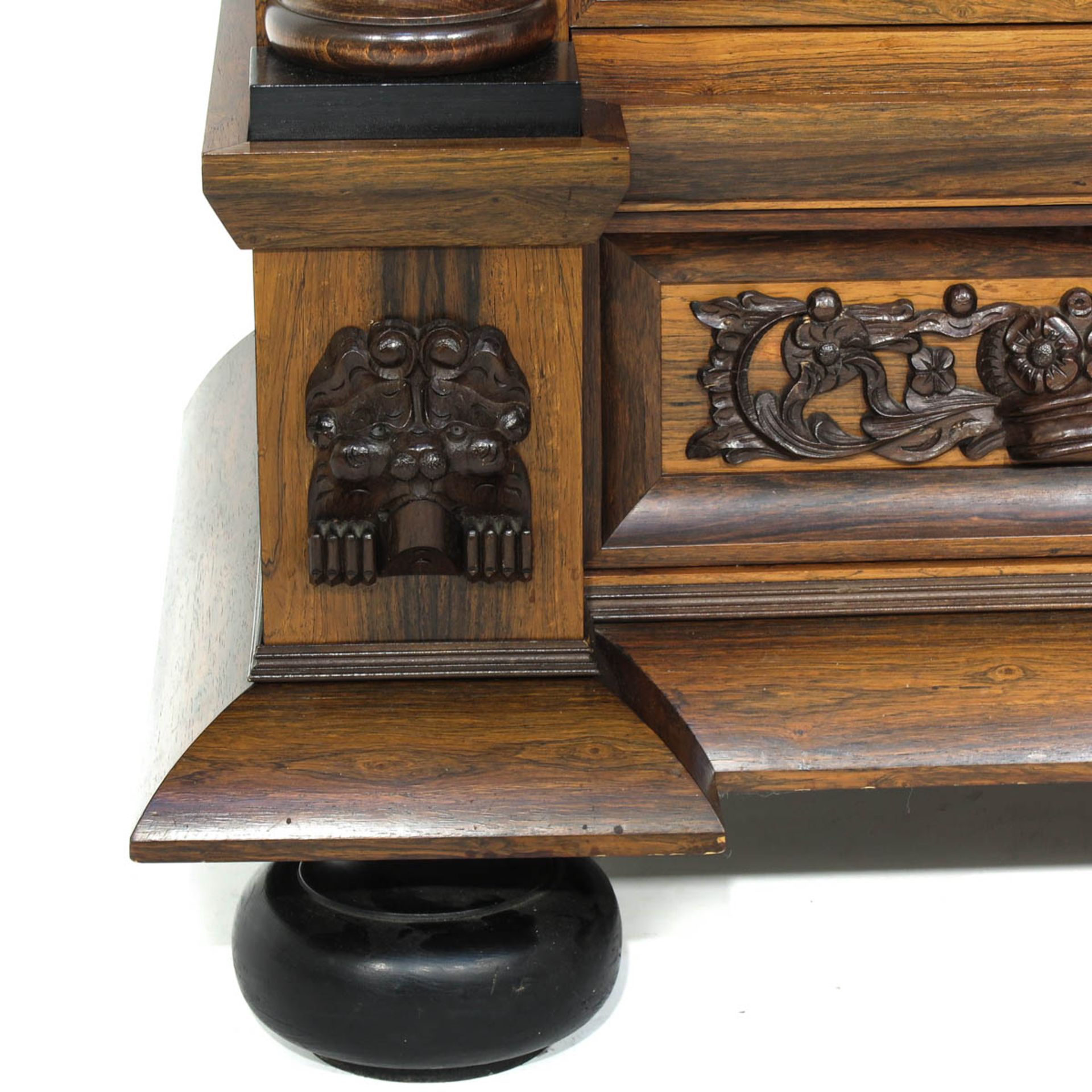 A Very Beautifully Carved Cabinet or Kussenkast - Image 10 of 10