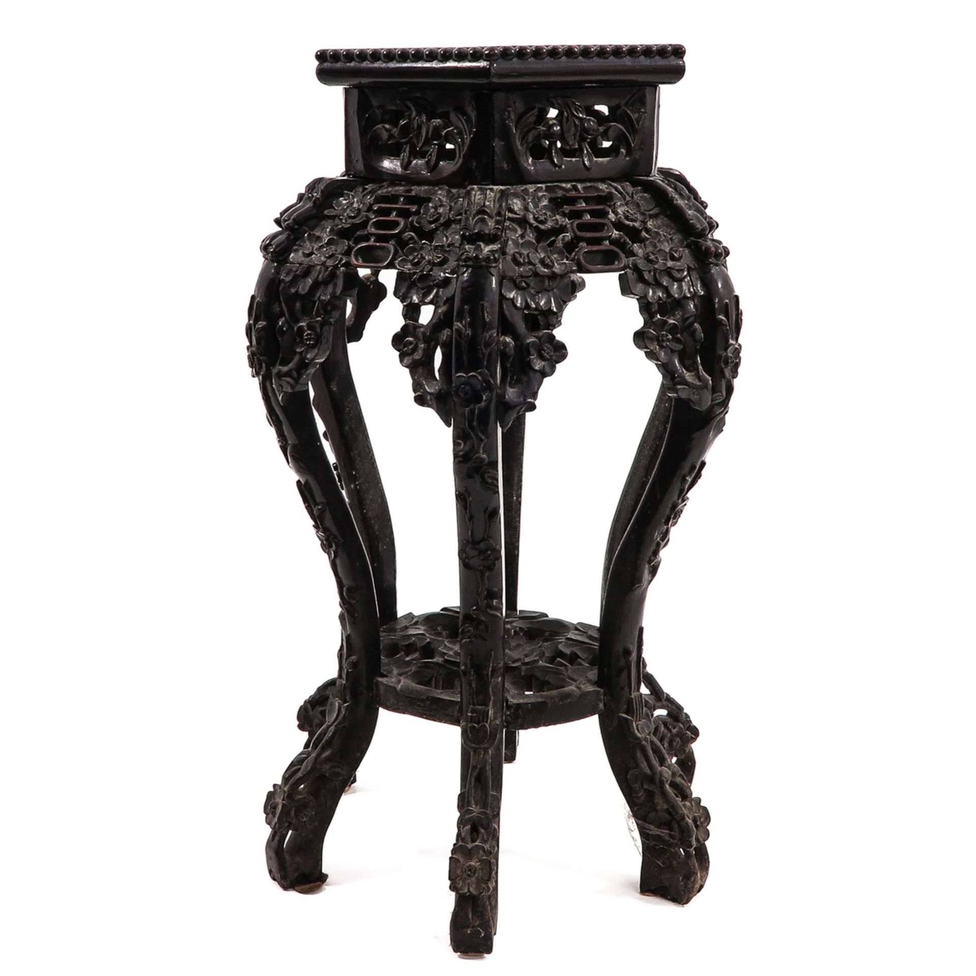 A Carved Round Marble Top Side Table - Image 4 of 5