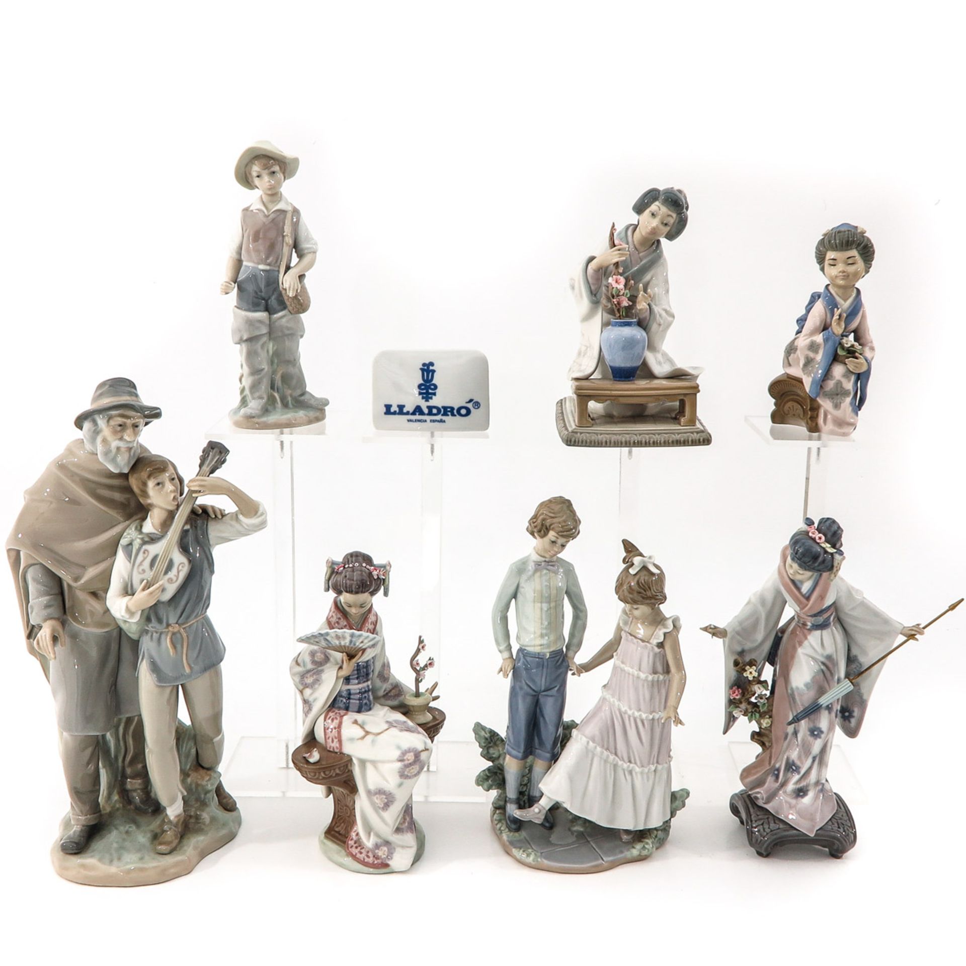 A Collection of 8 Pieces of Lladro