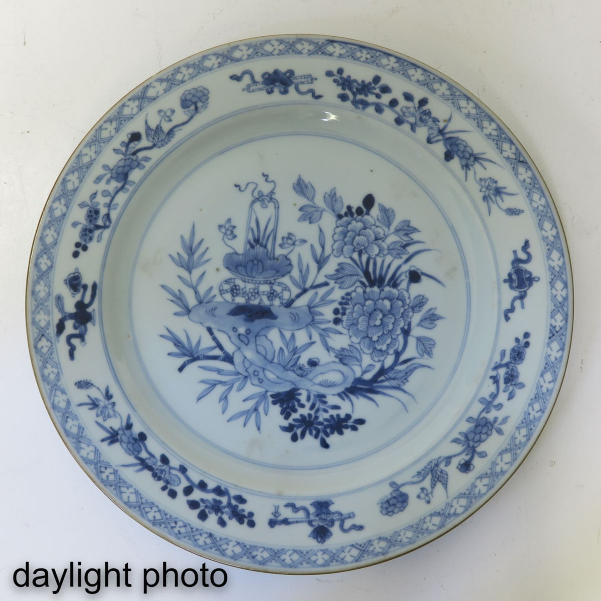 A Series of 6 Blue and White Plates - Image 9 of 10