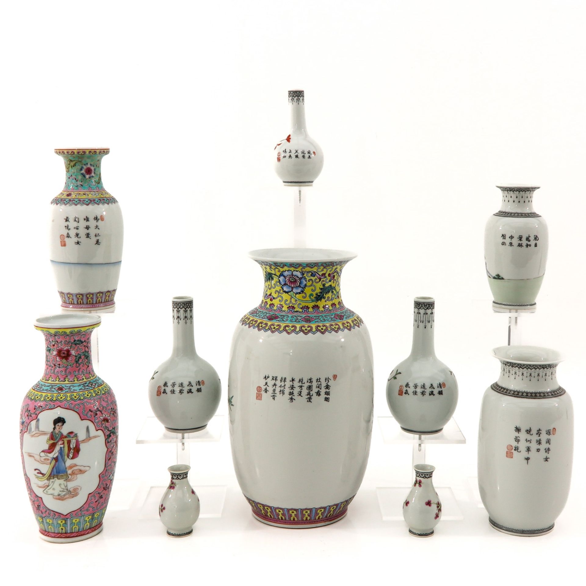 A Diverse Collection of Famille Rose Vases - Image 3 of 10