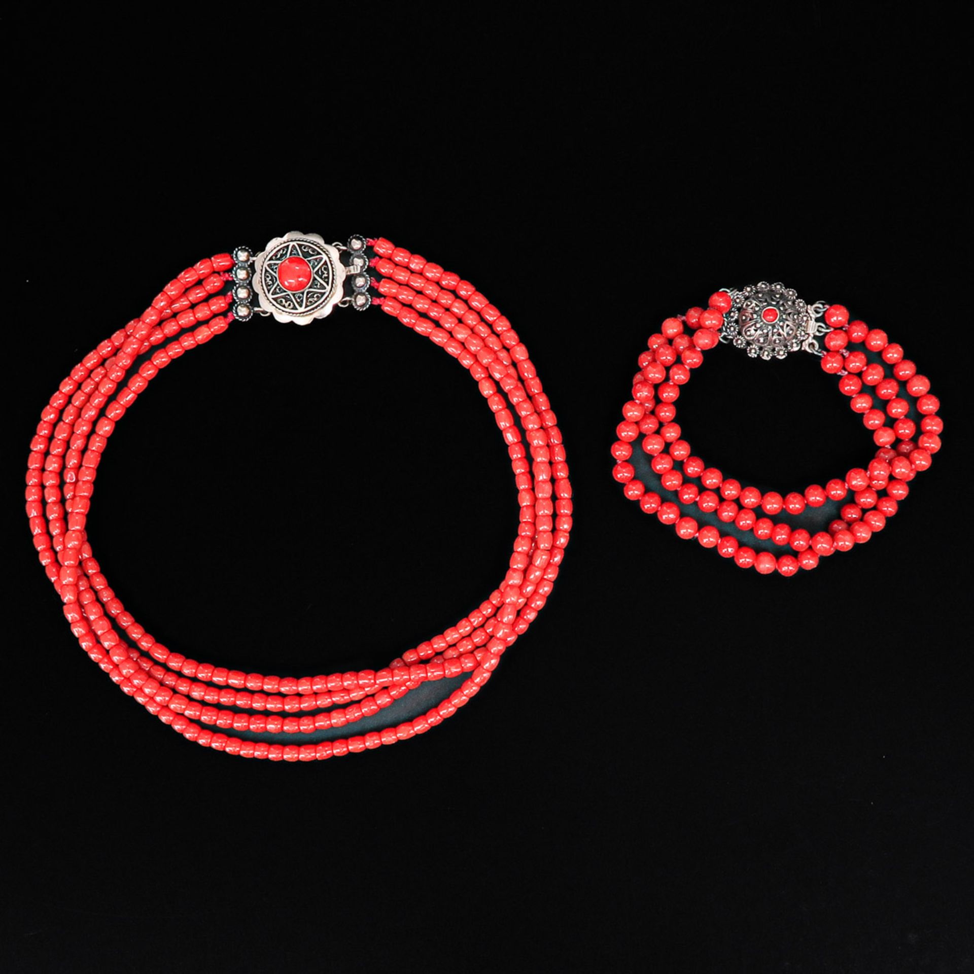 A Collection of Red Coral Jewelry - Image 4 of 7