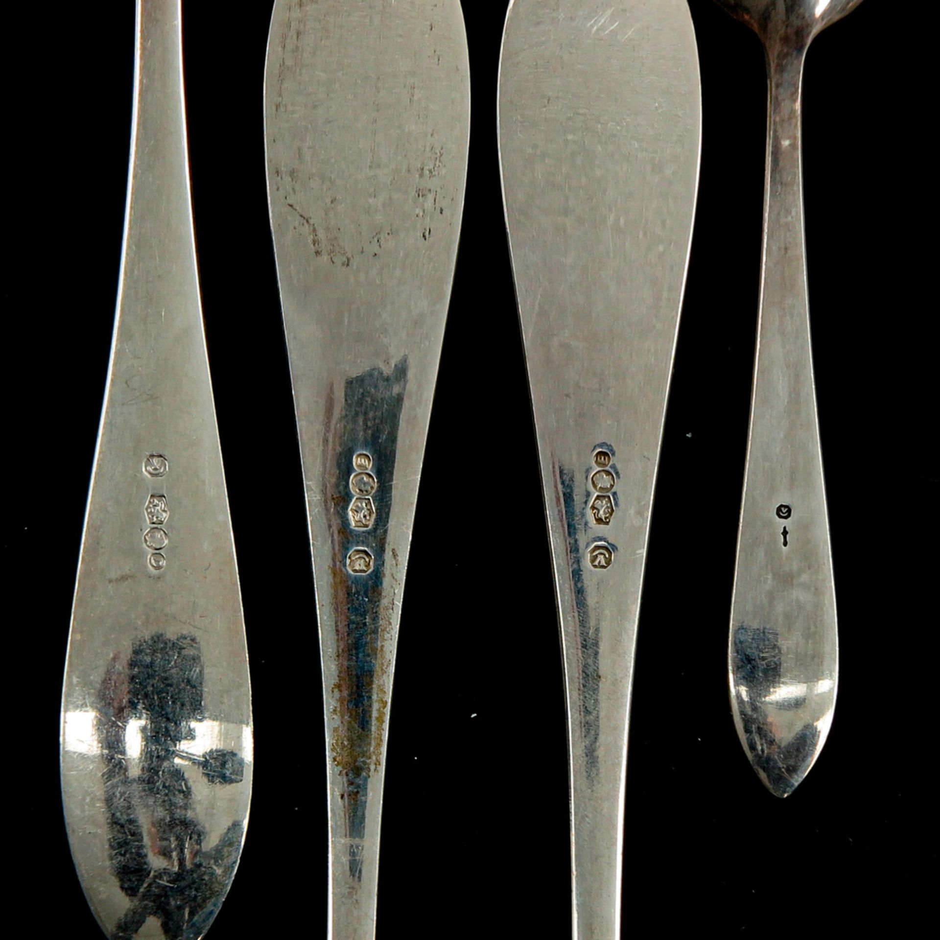 A Collection of Dutch Silver Cutlery - Bild 4 aus 8