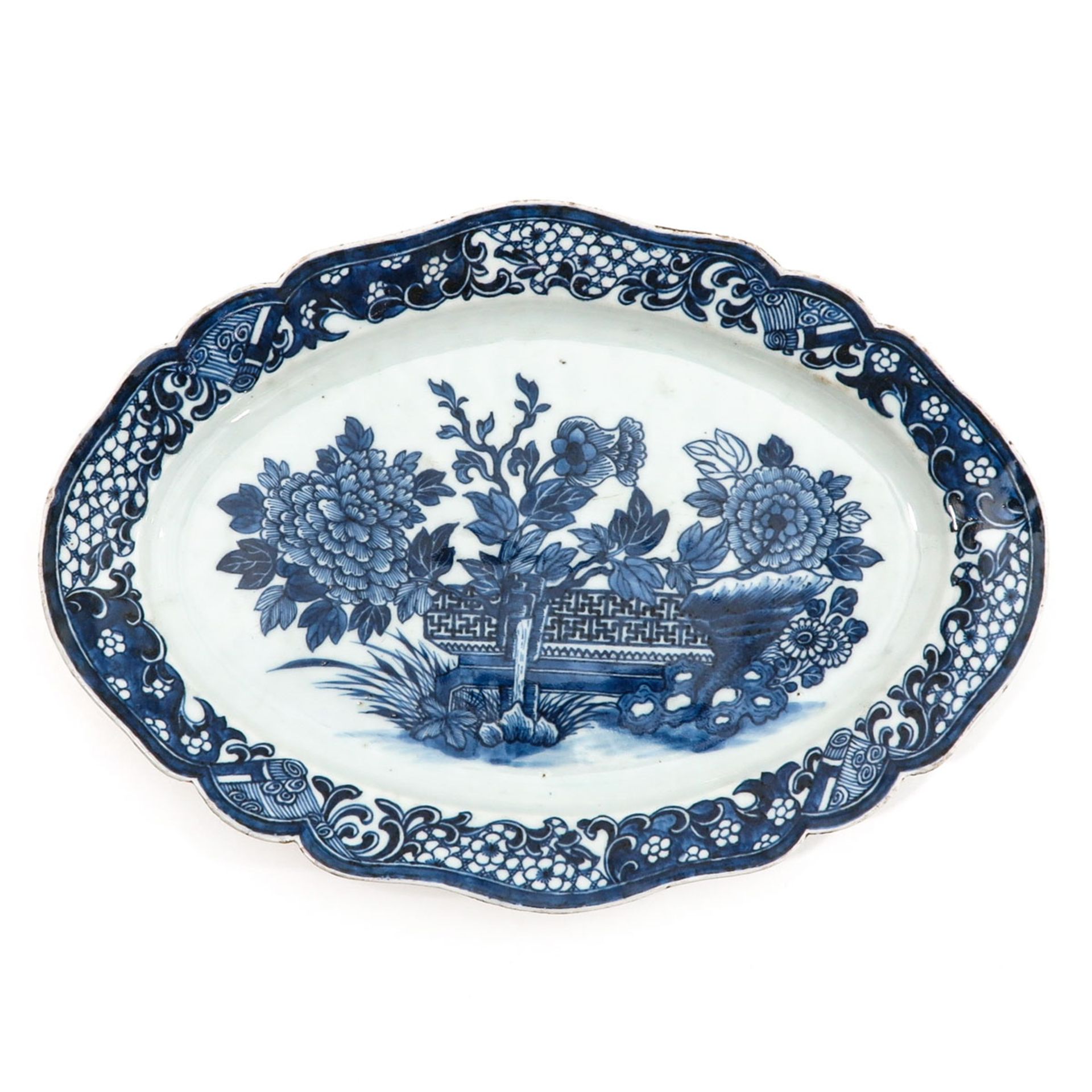 A Lot of 2 Blue and White Serving Trays - Image 3 of 10