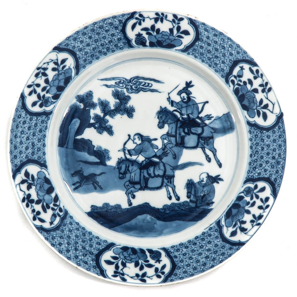 A Pair of Blue and White Plates - Image 5 of 10