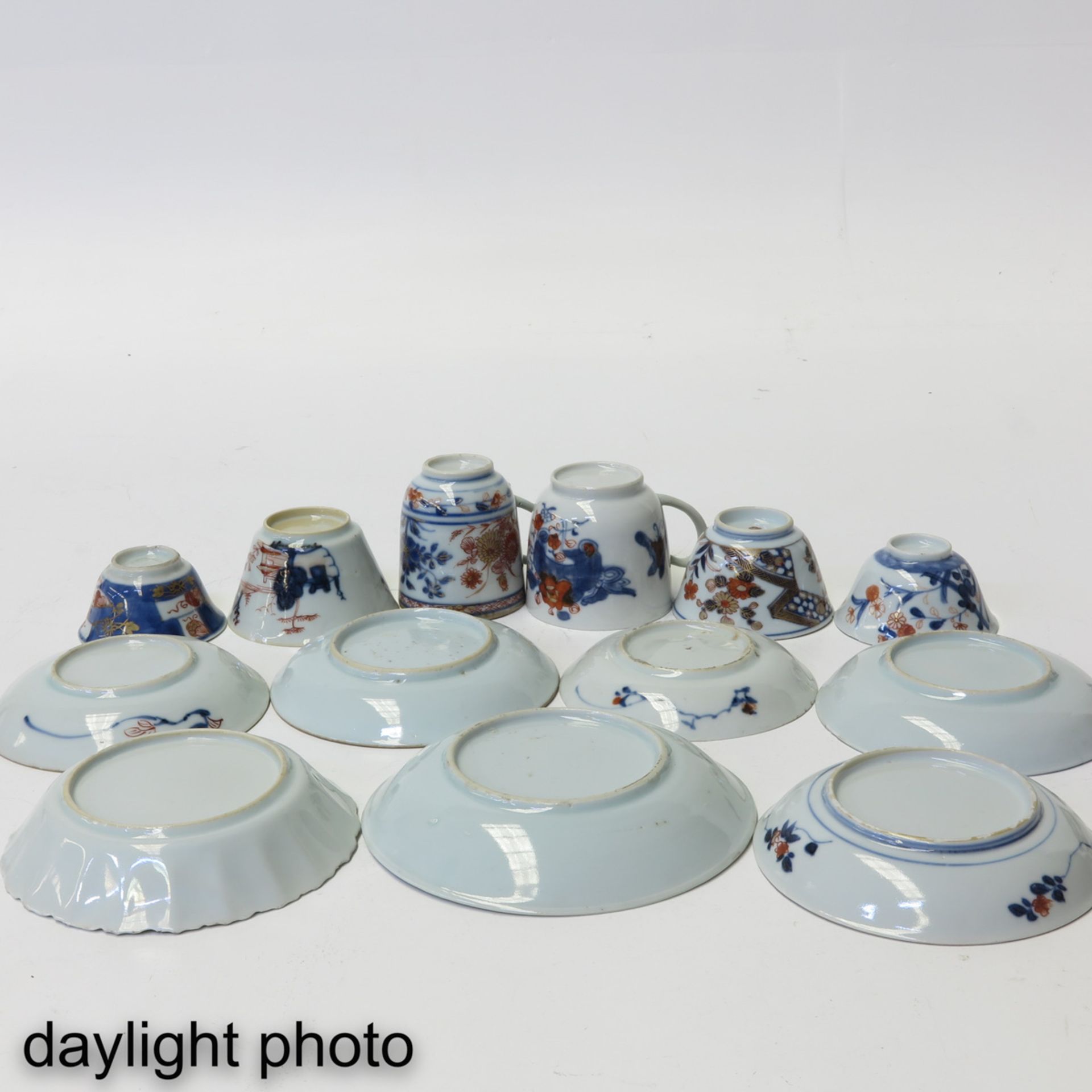 A Large Collection of Cups and Saucers - Bild 10 aus 10