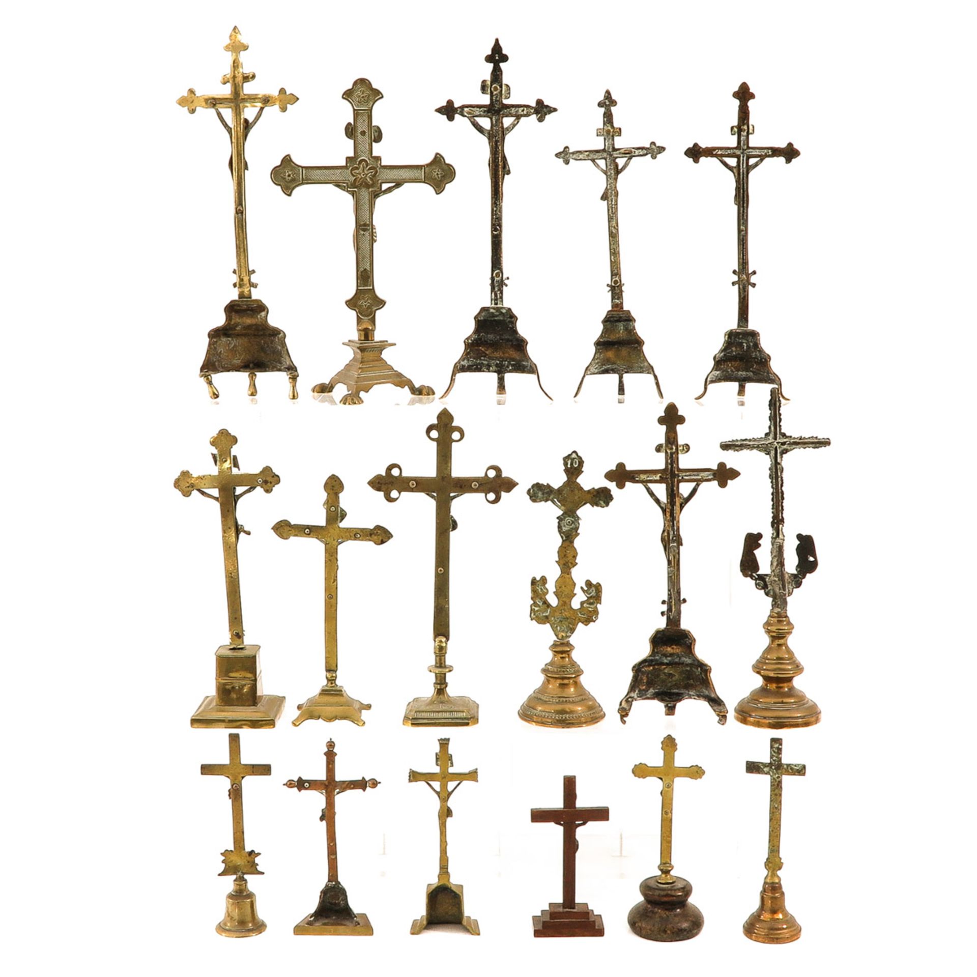 A Collection of 17 Crucifix - Image 3 of 9