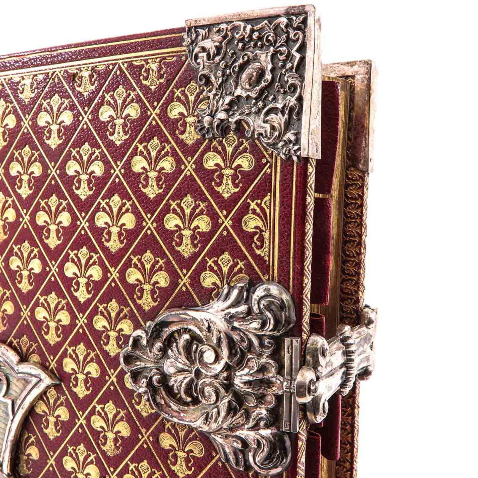 A 19th Century Missal with Beautiful Silver Fittings - Image 7 of 10