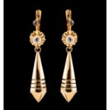 A pair of drop earringsPortuguese gold Faceted spindle of transversal grooves Dragon hallmark 800/