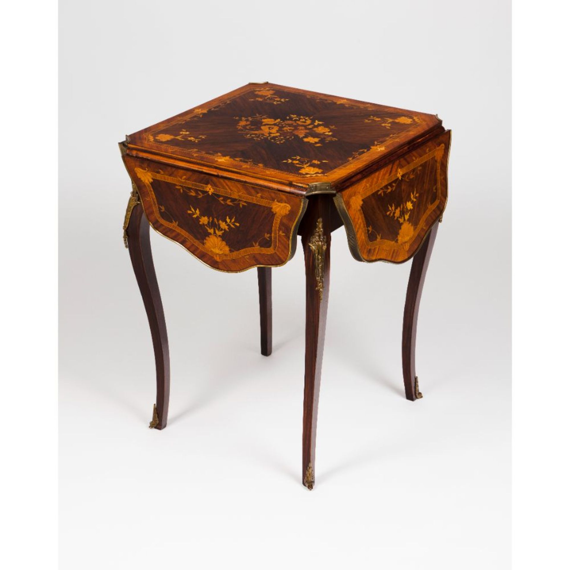 A Napoleon III table