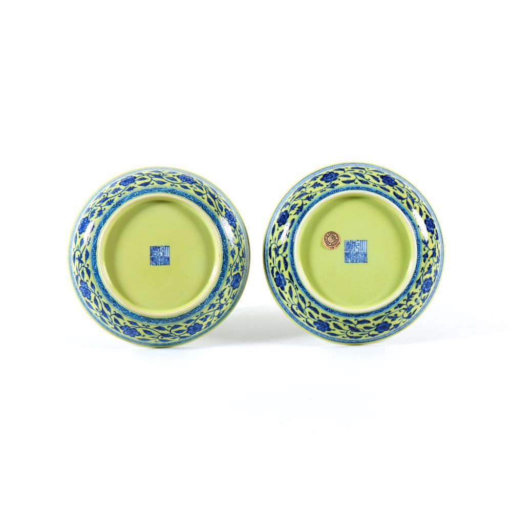 A pair of yellow and blue Ming-style 'Lotus Bouquet' dishes  - Image 2 of 7