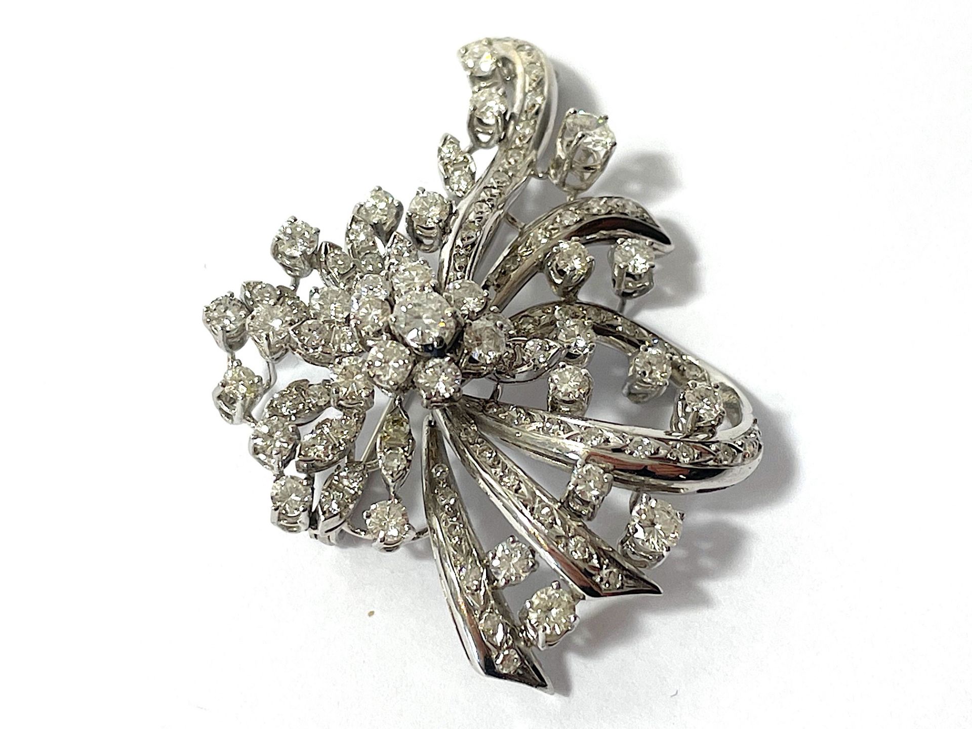 Diamond brooch  - Image 4 of 7