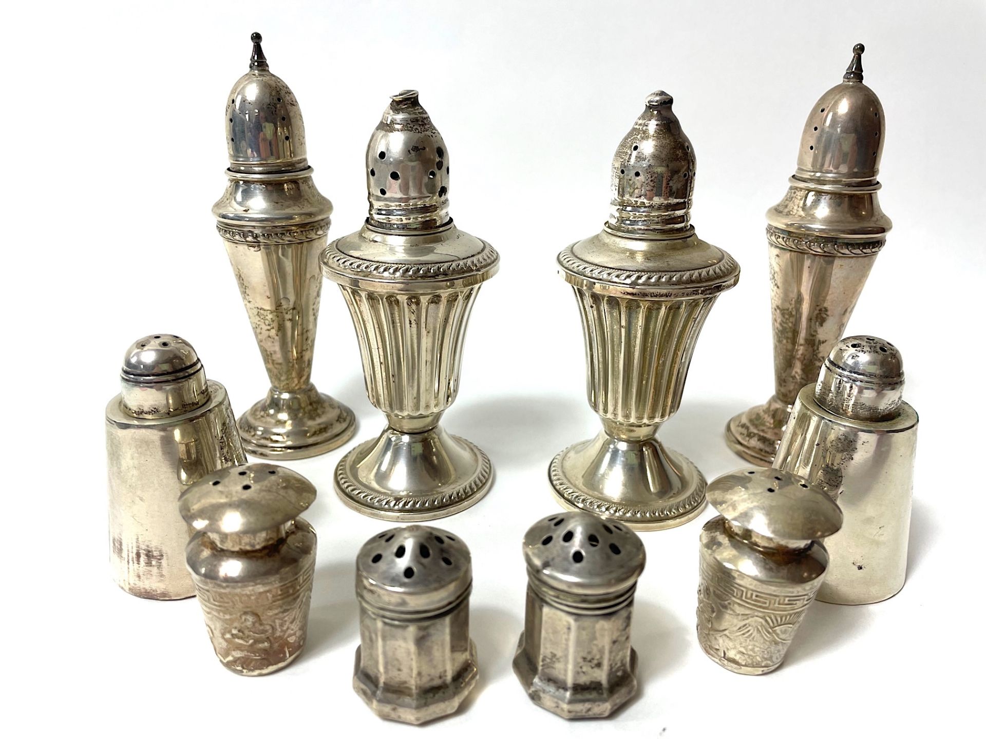 40 pairs of salt/pepper and spice shakers, - Image 29 of 88