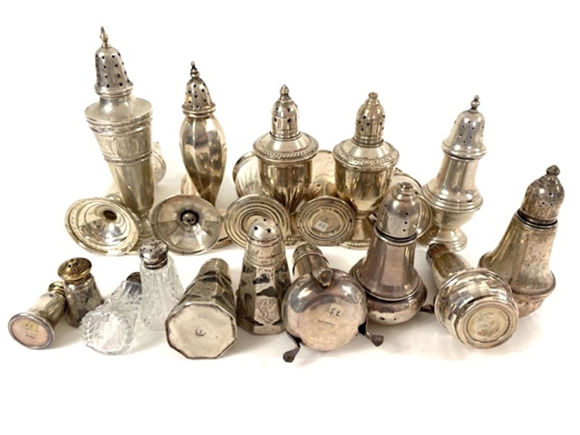 40 pairs of salt/pepper and spice shakers, - Image 88 of 88