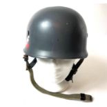 Replikat eines Fallschirmjäger-Helms