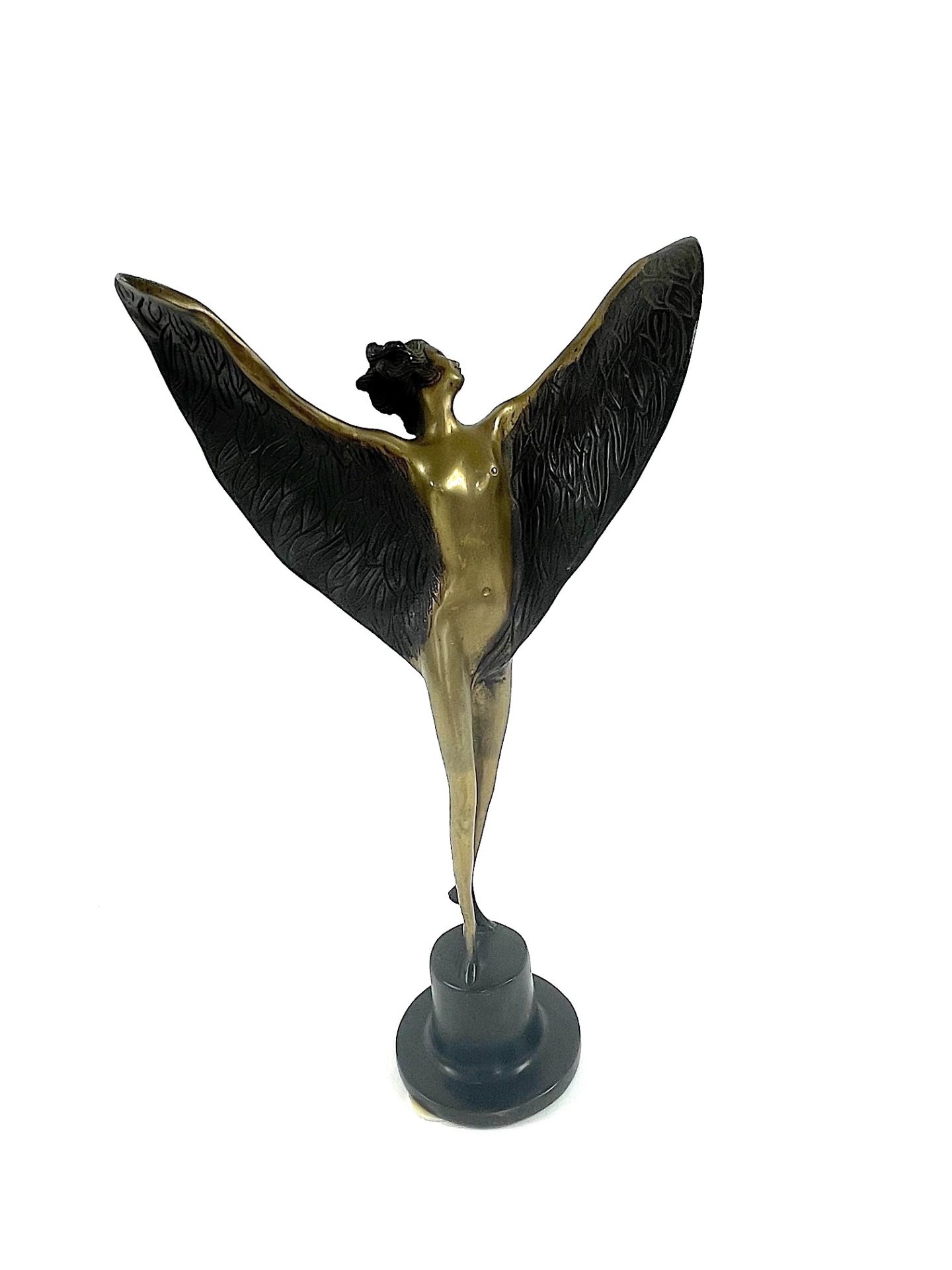 Bronze 'Frau mit Schwingen' - Bild 8 aus 15