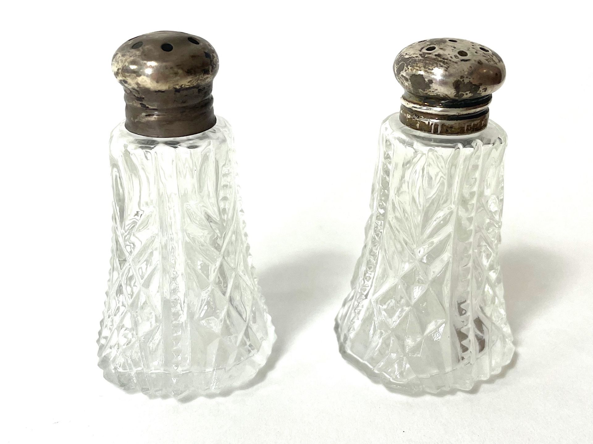 40 pairs of salt/pepper and spice shakers, - Image 41 of 88