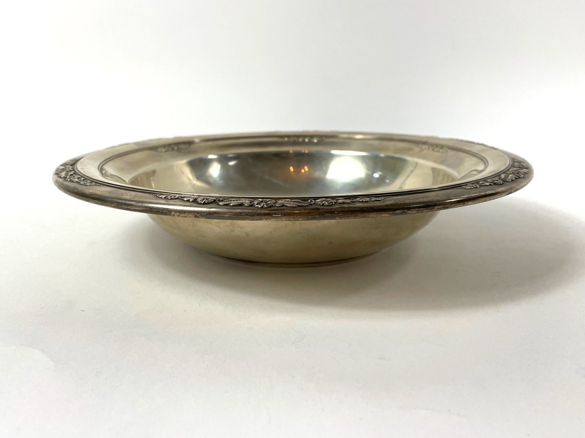 Bowl in 925 silver with floral decoration