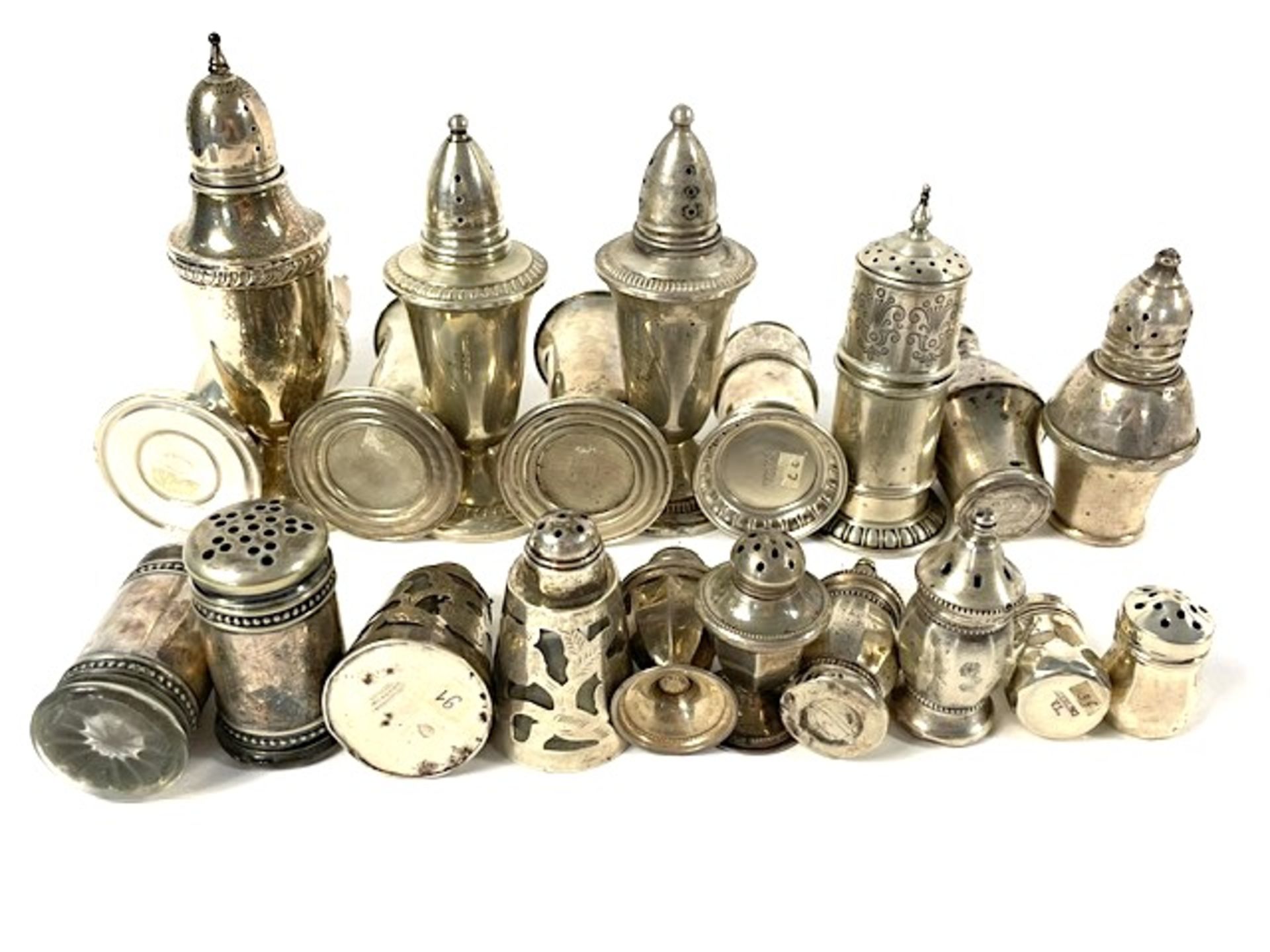 40 pairs of salt/pepper and spice shakers, - Image 86 of 88
