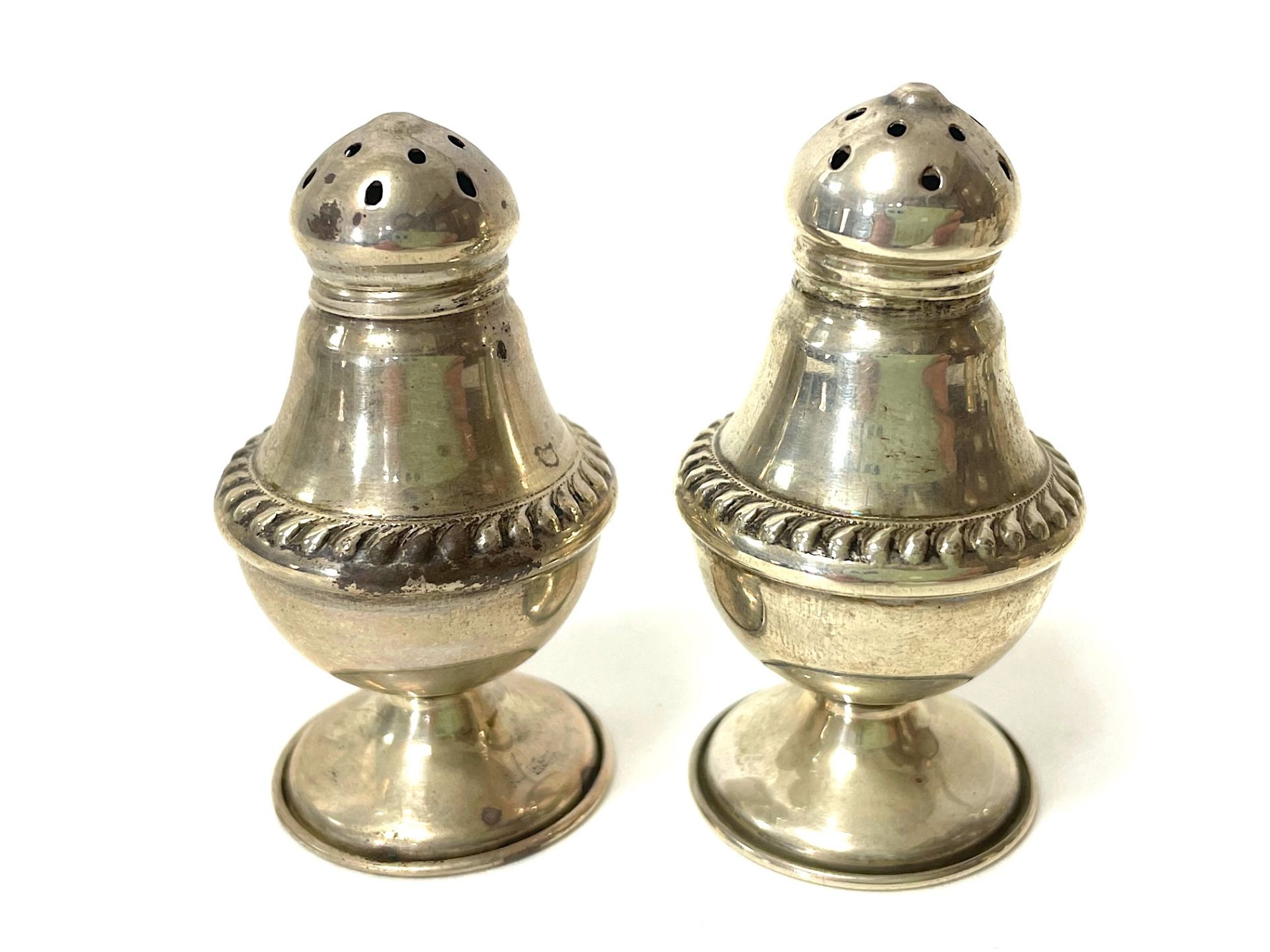 40 pairs of salt/pepper and spice shakers, - Image 11 of 88