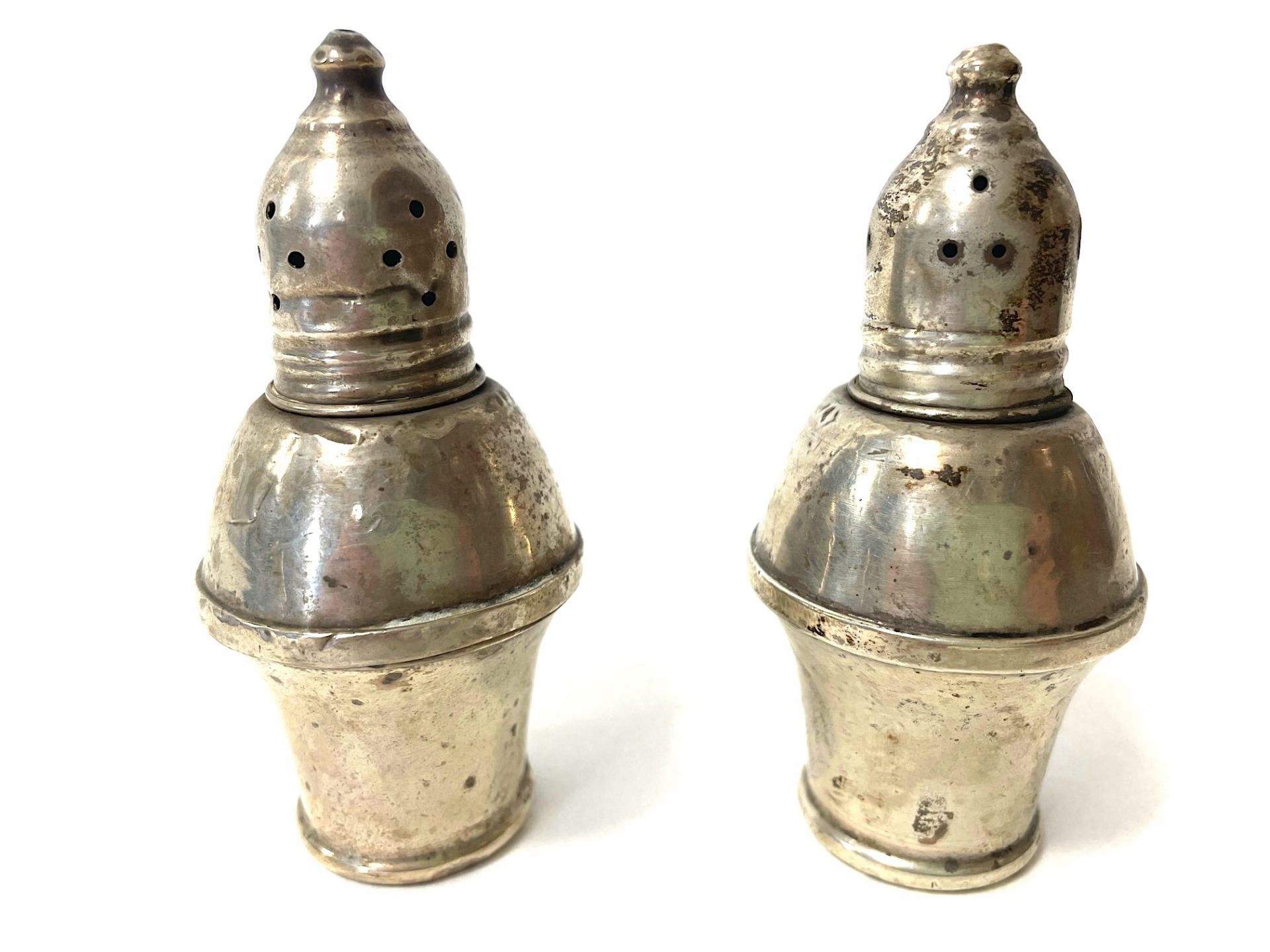 40 pairs of salt/pepper and spice shakers, - Image 5 of 88