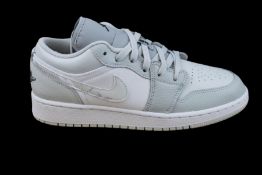 Air Jordan 1 Low Trainers, White and Camo, UK 5.5