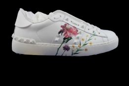 Valentino Garavani Women's Trainers, White, Inez & Vindoodh Editions, UK 3