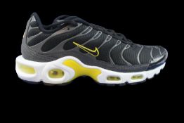 Nike Women's Air Max Plus Trainers, Black White And Yellow, UK 3.5