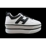 Hogan Women's Allacciato H Trainers, White and Black, UK 3