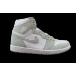 Nike Men's Jordans 1 Hi Top Trainers, Seafoam And White, UK 9.5