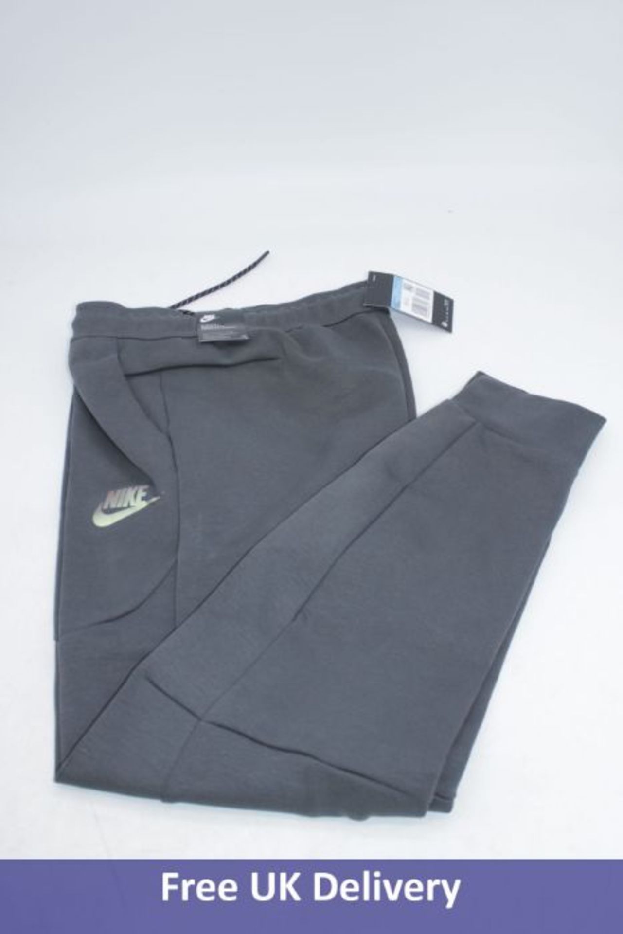 Two items of Nike Men's Clothing to include 1x Jordan Paris Saint-Germain Fleece Joggers, Black, M a - Image 2 of 2