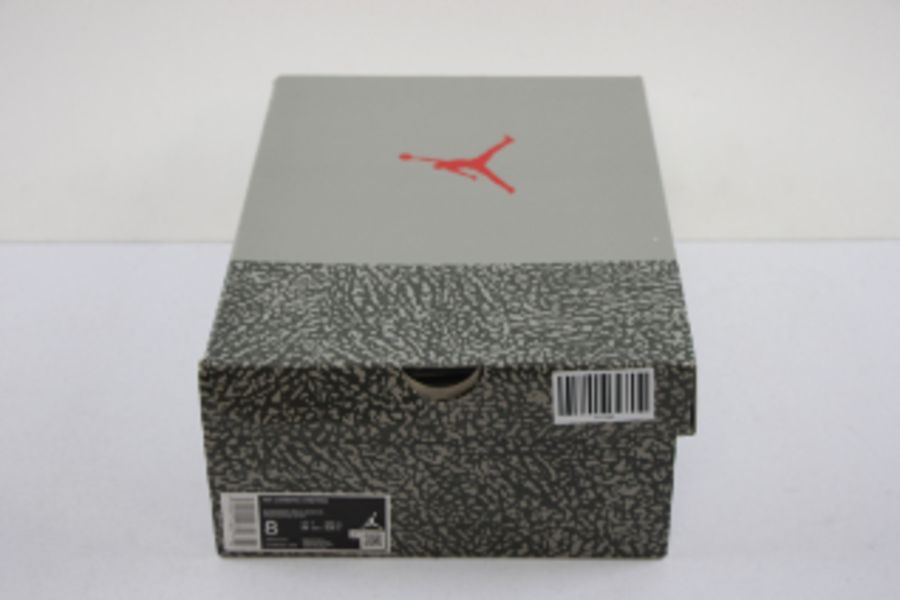 Nike Air Jordan's 3 Men's Retro Trainers, Cool Grey, UK 7 - Image 4 of 5