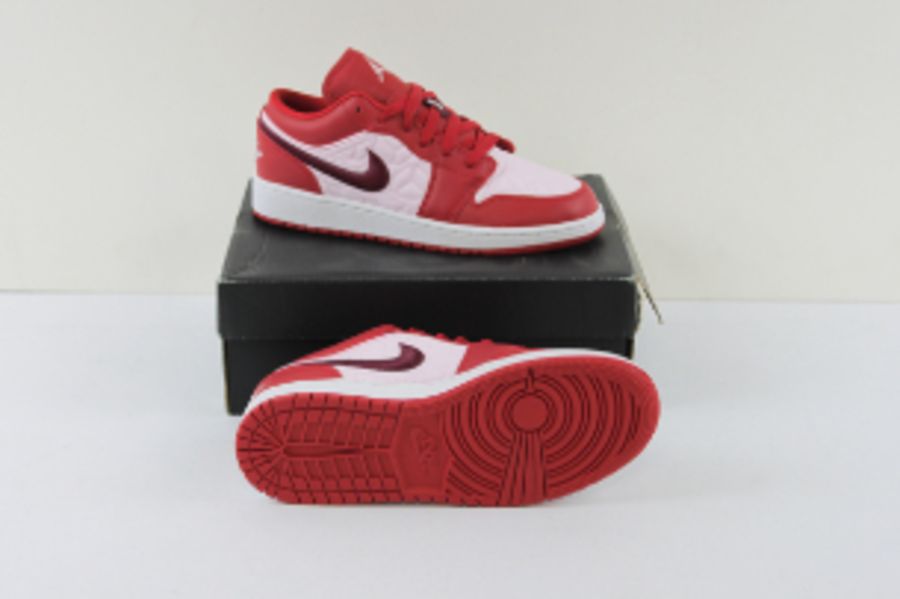 Nike Air Jordan 1 Women's Low Red Quilt GS Trainers, UK 5 - Image 2 of 6