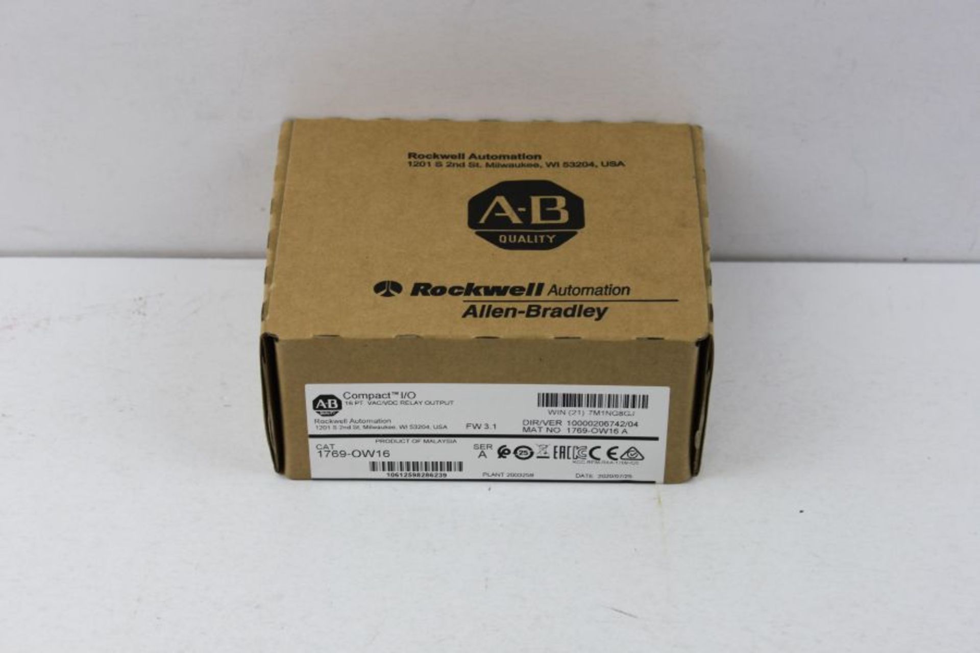 Allen Bradley Compactlogix 16-Point Relay Output Module, 1769-OW16