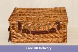 Two Arkmiido 4 Person Wicker Picnic Basket Set