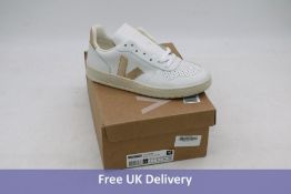 Woman's Veja V-10 Platine Logo Sneaker, White/Gold, UK 7, VX0202490A