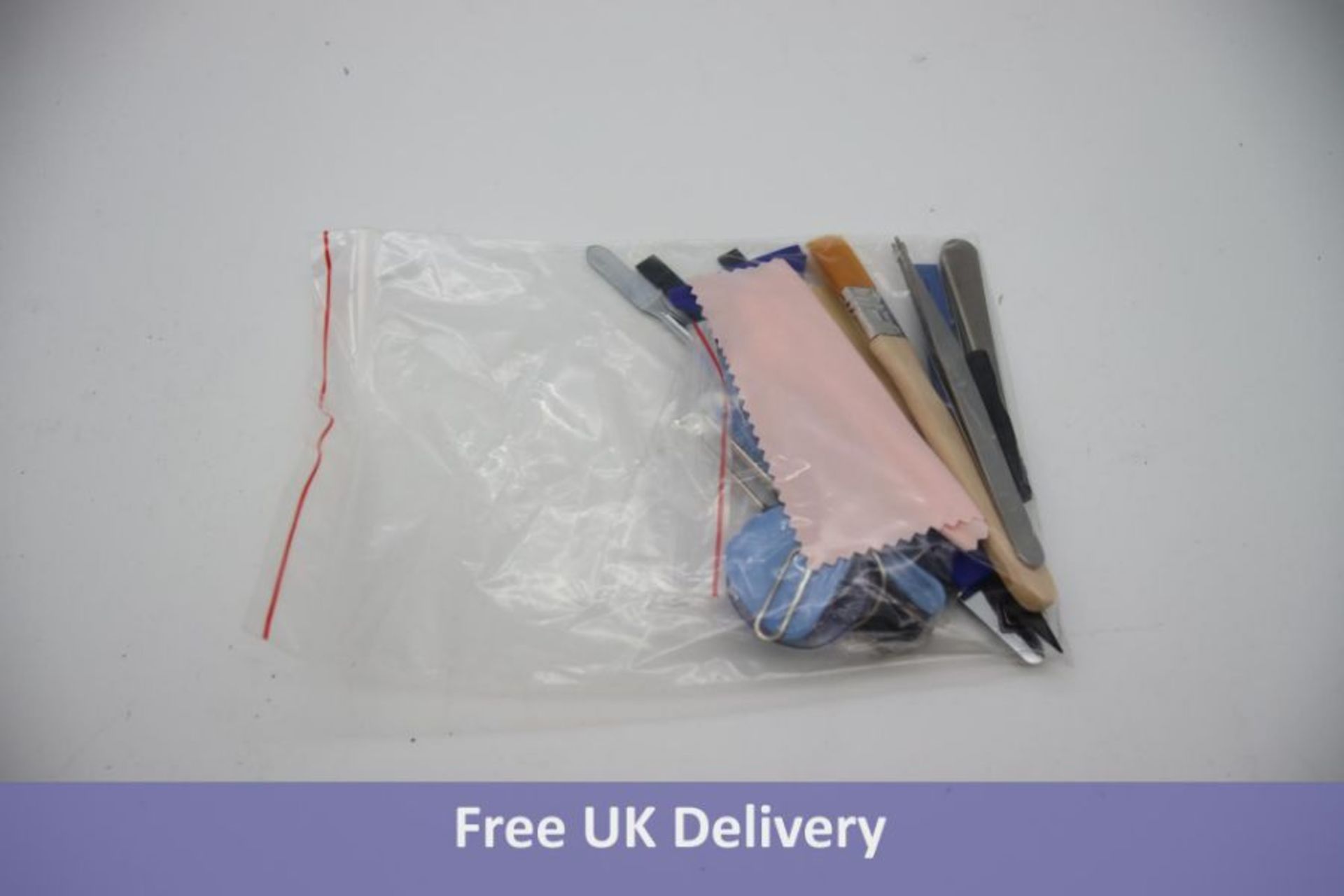 Approximately 110x Manicure Sets