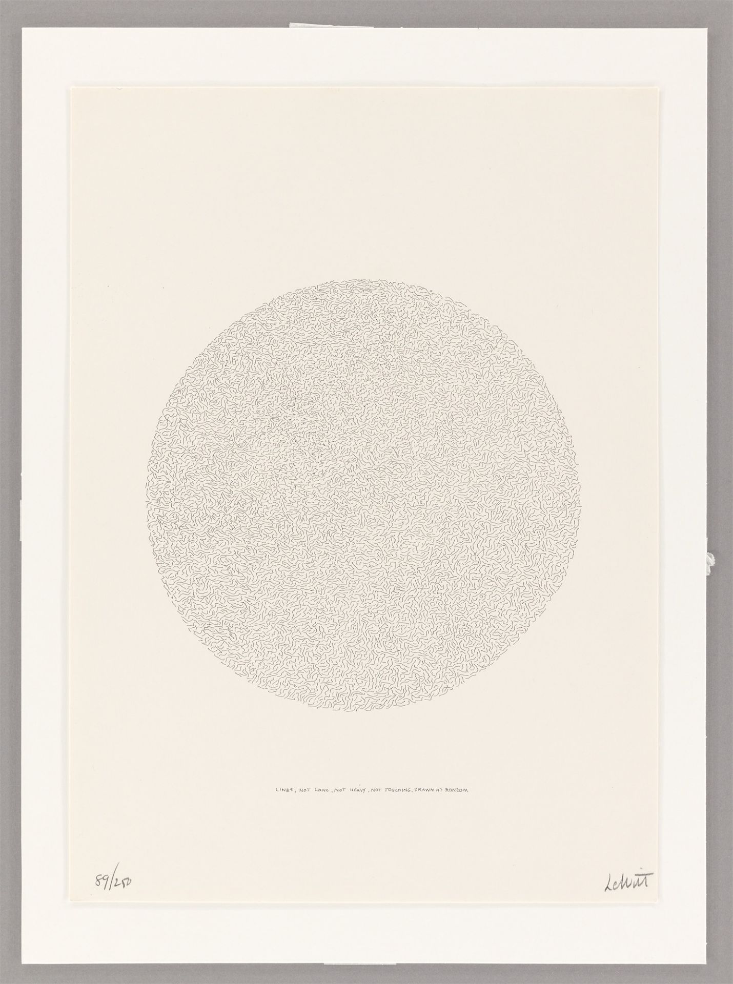 Sol LeWitt. „Lines, Not Long, Not Heavy, Not Touching, Drawn at Random (circle)“. 1970 - Bild 2 aus 3