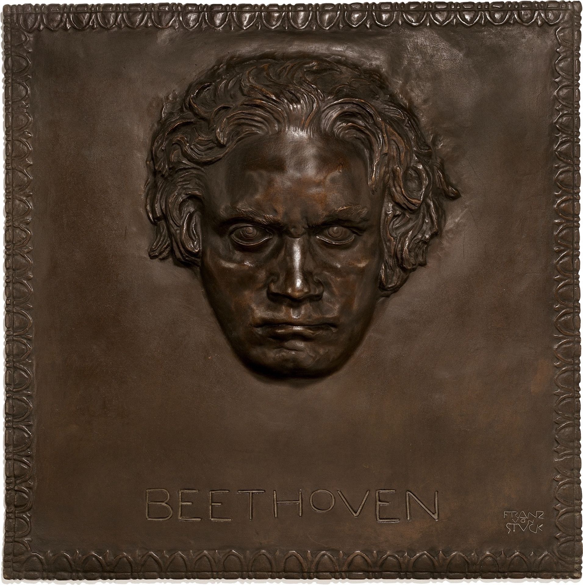 Franz von Stuck. Relief Beethoven.