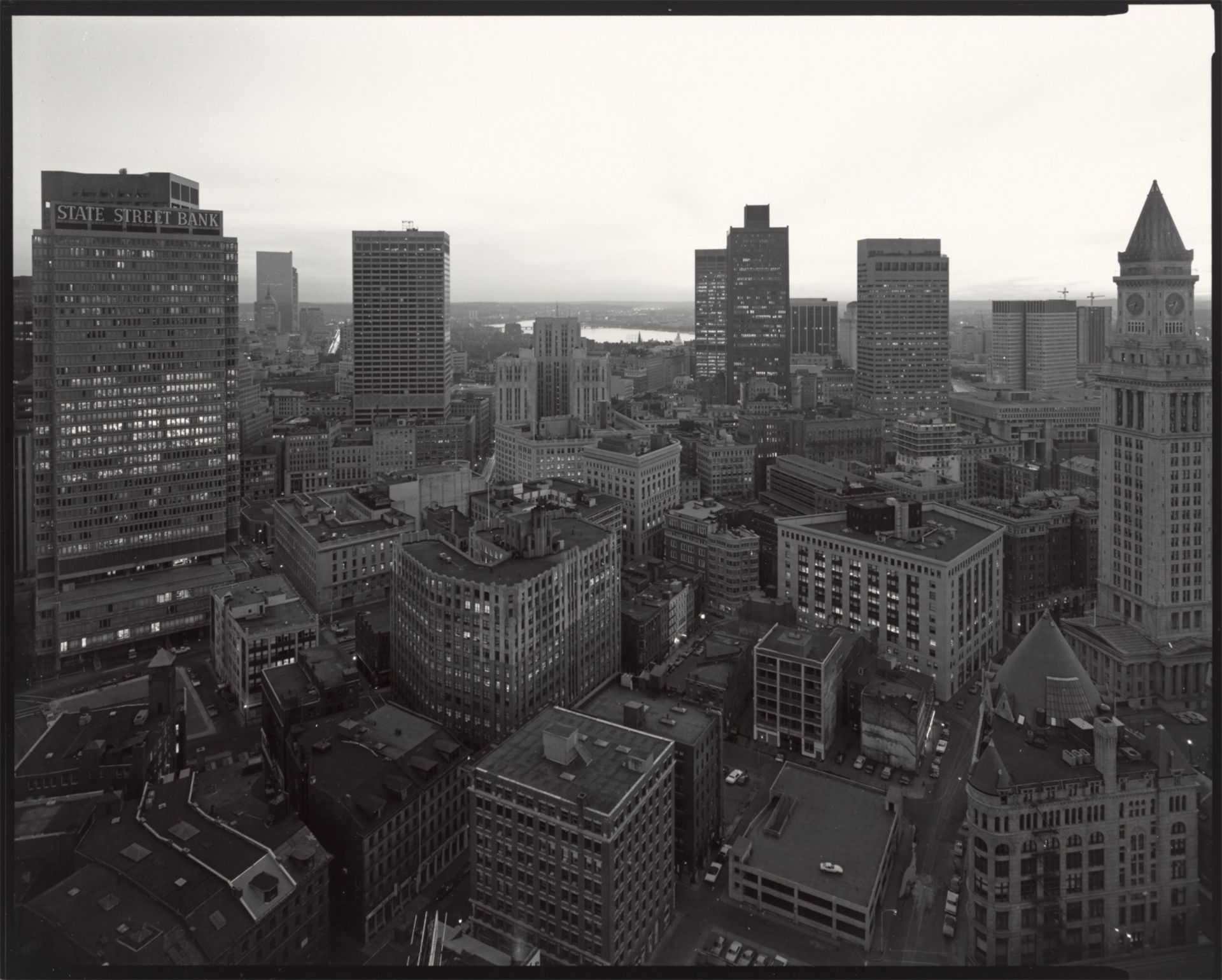 Nicholas Nixon. „View of Boston from Commercial Wharf“, Massachusetts. 1975